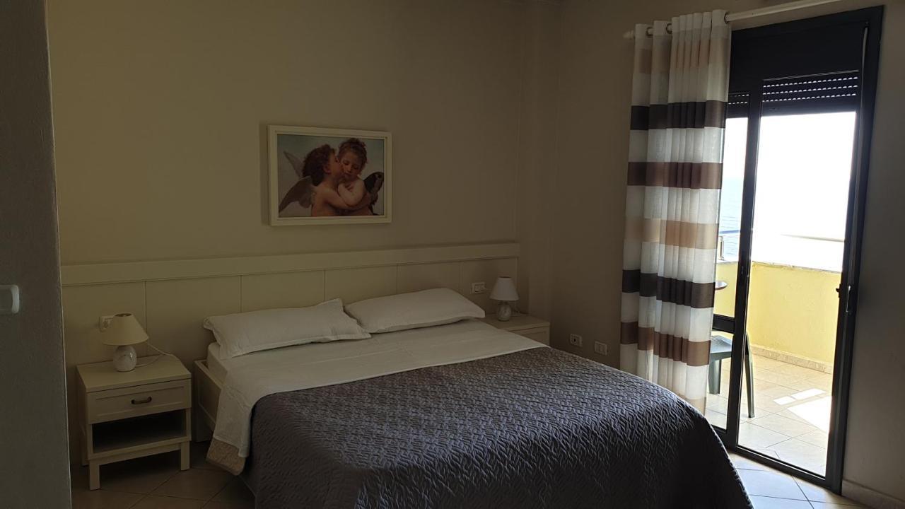 Joel Residence Durrës Eksteriør billede